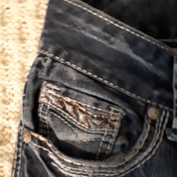 AMETHYST- Womans Jean's - Picture 3 of 5